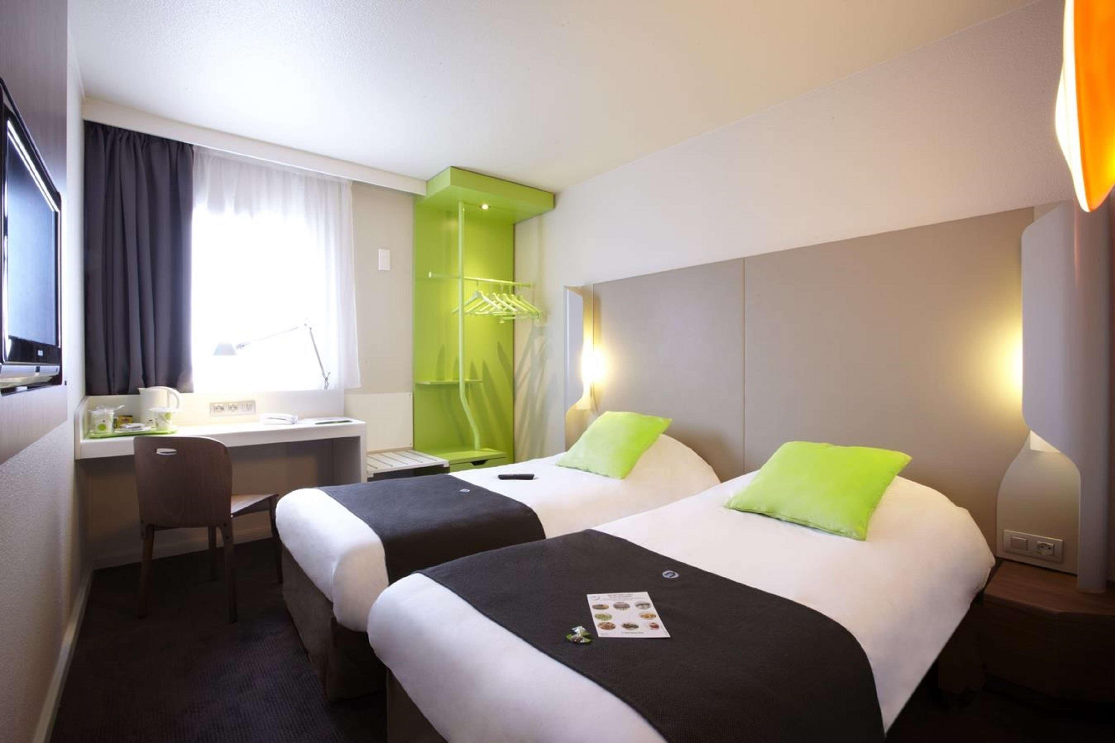 Campanile Paris Est - Hotel 3*